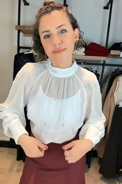 Ekru Taşlı Transparan Bluz