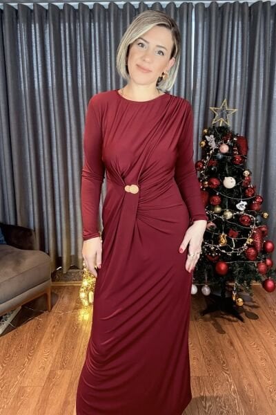 Gold Metal Aksesuarlı Bordo Elbise