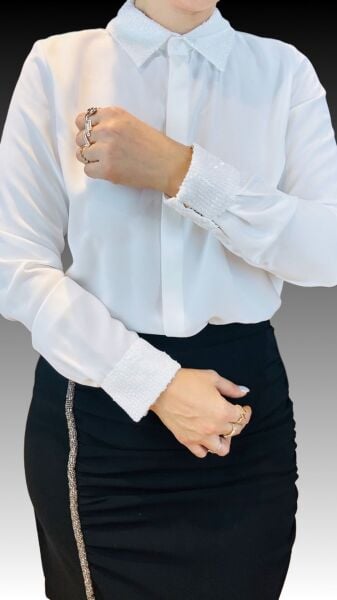 Yaka ve Kolları Payetli Beyaz Gömlek