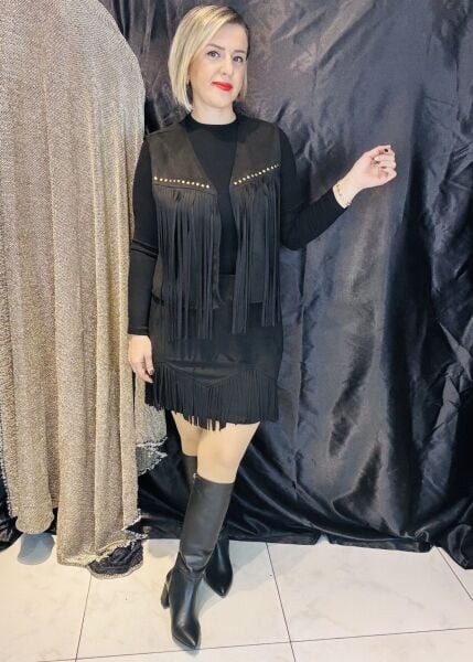 Siyah Süet Püsküllü Etek