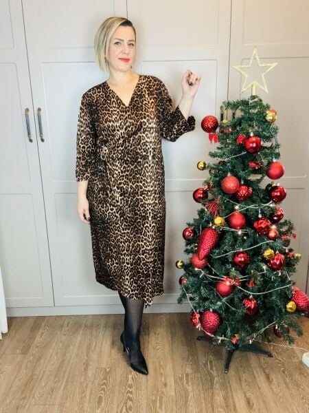 Saten Gold Metal Aksesuarlı Leopar Elbise(Büyük Beden)