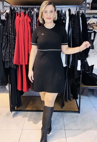 Siyah Kısa Kollu Çelik Triko Elbise