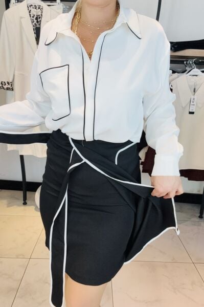 Siyah Bağlama Detaylı Mini Etek