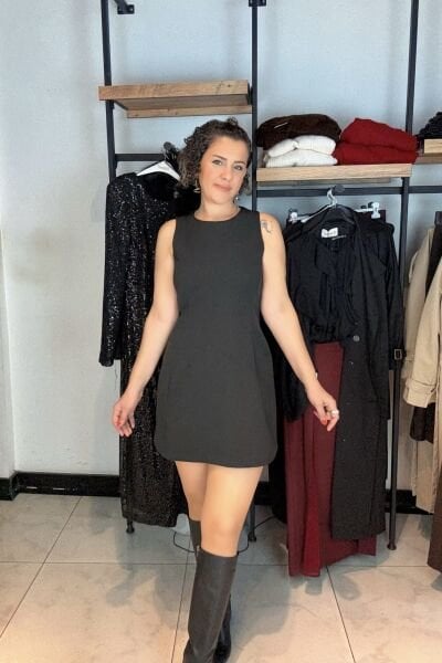 Siyah Basic Mini Elbise